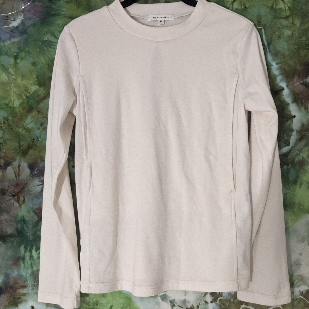Crew neck breastfeeding top